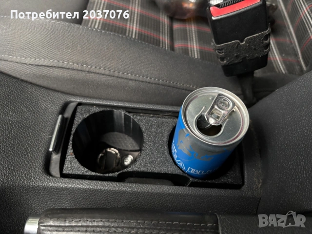 VW Golf V и VI Поставка за чаши, снимка 2 - Аксесоари и консумативи - 53811975