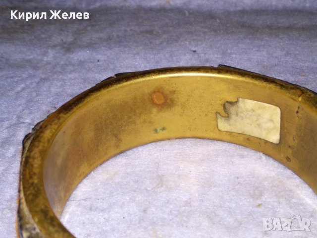 СТАРА МЕСИНГОВА АЗИАТСКА ЕТНОГРАФСКА ГРИВНА РЪЧНО ИНКРУСТИРАНА с РЕЗБОВАН РОГ от ТИБЕТСКИ ЯК 38340, снимка 4 - Антикварни и старинни предмети - 41102391