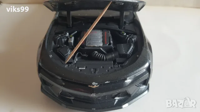 Nissan GT-R 2009 и Chevrolet Camaro 2017 - Мащаб 1:18, снимка 17 - Колекции - 55626301