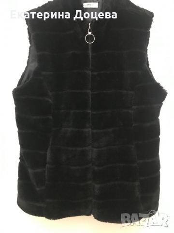 Черен елек с косъм, снимка 1