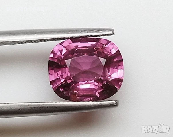 Елегантен шпинел в страхотен розов цвят 1.72кт.! Нов!
