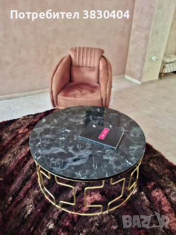 Масивна маса за кафе