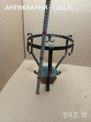 Стара Кована Поставка За Саксия Цветарник., снимка 10 - Антикварни и старинни предмети - 49441571