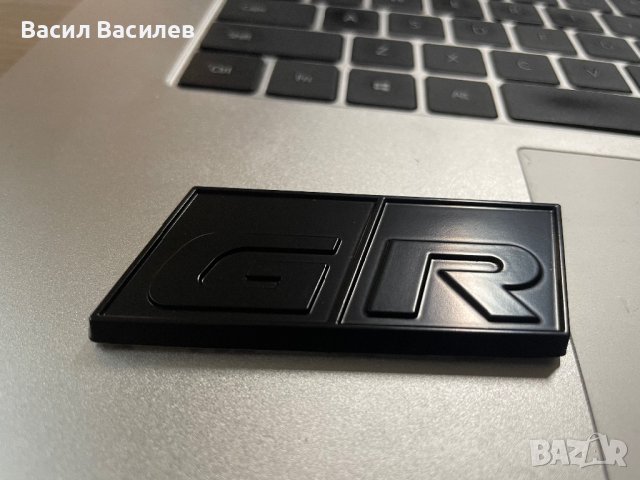 Стикер метален GR Toyota, снимка 2 - Аксесоари и консумативи - 40677638