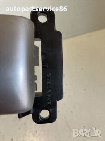 Вътрешна дръжка предна дясна за KIA Venga 1.4 CRDi (2012) 82620-1P000, снимка 2 - Части - 53440878
