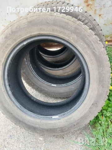 Зимни Гуми  235/60 R17, снимка 4 - Гуми и джанти - 49992362