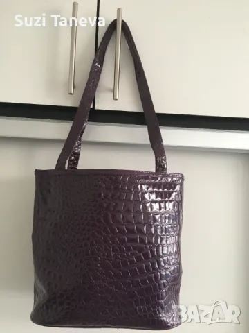 2 броя лачени чанти, снимка 4 - Чанти - 49778711