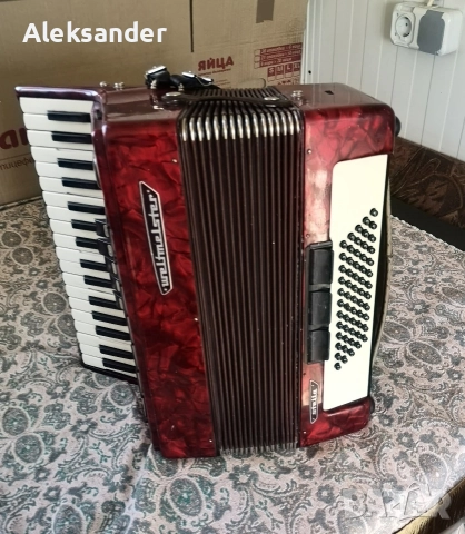 Продавам акордеон Weltmaster Stela 60 баса , снимка 2 - Акордеони - 52544398