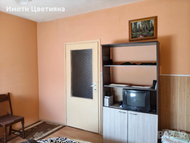 Триетажна къща в Нова Загора, снимка 5 - Къщи - 53654191