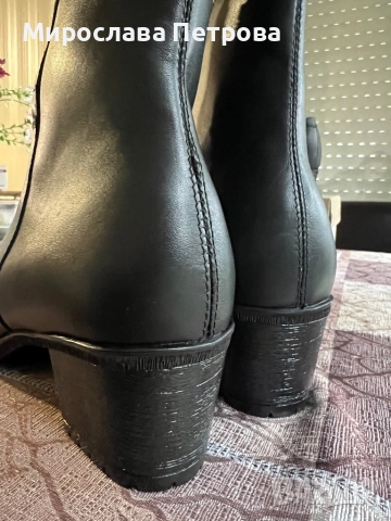 НОВИ! Дамски униформени боти., снимка 3 - Маратонки - 52669613
