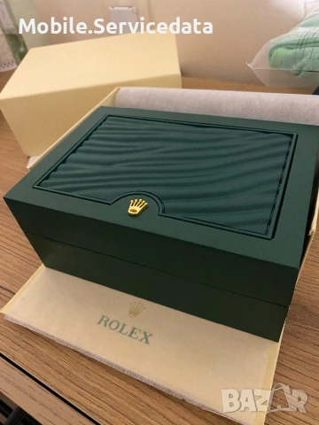 Rolex Submariner Hulk  – кутия + сертификат – перфектно състояние, снимка 9 - Мъжки - 53224732