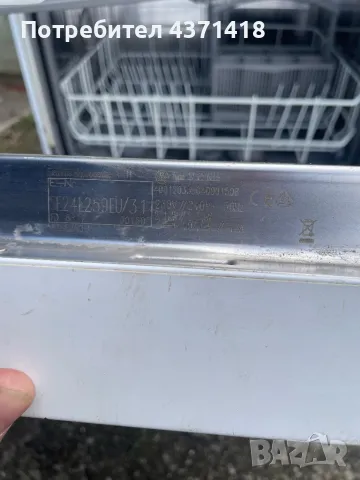 Садомиялна Siemens, снимка 6 - Съдомиялни - 49912059