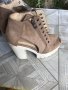 Кокетни обувки, снимка 1 - Дамски обувки на ток - 41561448