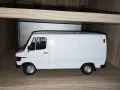 Mercedes Benz 208D, снимка 1