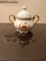 Порцеланова захарница , снимка 3