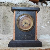 Стар Механичен Часовник Камък, снимка 1 - Антикварни и старинни предмети - 41452280