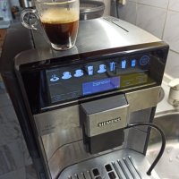 Кафеавтомат Сименс ЕQ 6 setia 700,висок клас с тъч скрийн, работи перфектно и прави хубаво кафе, снимка 2 - Кафемашини - 44421620
