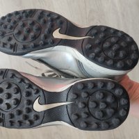 Nike. Футболни обувки, стоножки. 35.5, снимка 1 - Футбол - 35927261