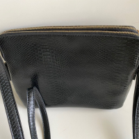 Черна чанта през рамо, Monoprix, снимка 4 - Чанти - 44803357