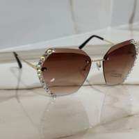 Уникални слънчеви очила с бляскави камъни и кафеви стъкла, снимка 3 - Слънчеви и диоптрични очила - 44734815