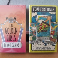 Чаровни и забавни таро карти: Golden Girls Tarot & Food Fortunes Tarot, снимка 1 - Карти за игра - 34167358