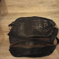 Черна кожена чанта, снимка 3 - Чанти - 44655085