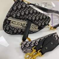 Чанта Christian Dior-SG 5054, снимка 1 - Чанти - 36842693