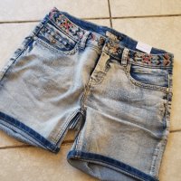 Дънкови панталонки, снимка 1 - Къси панталони и бермуди - 42692993