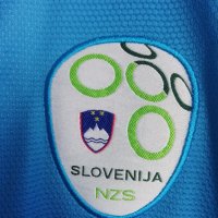 Slovenia Nike оригинална тениска футболна фланелка Словения екип S, снимка 3 - Тениски - 41787152