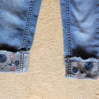 Дънки за момиче на HEMA размер 110, снимка 4 - Детски панталони и дънки - 36057844