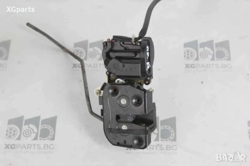 Брава врата предна дясна за Mazda Premacy (1999-2005), снимка 1