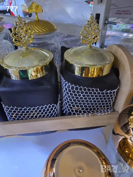 бурканчета на стойка , снимка 1