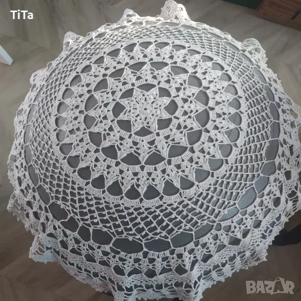 Кръгла покривка , плетена на една кука, снимка 1
