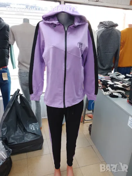 Дамски спортен комплект, снимка 1