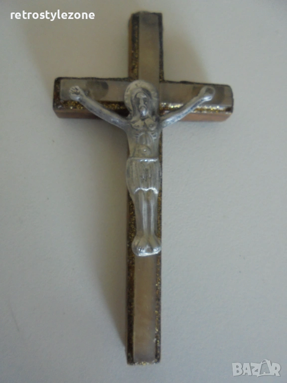 № 8463 Стар дървен кръст с метално разпятие , снимка 1