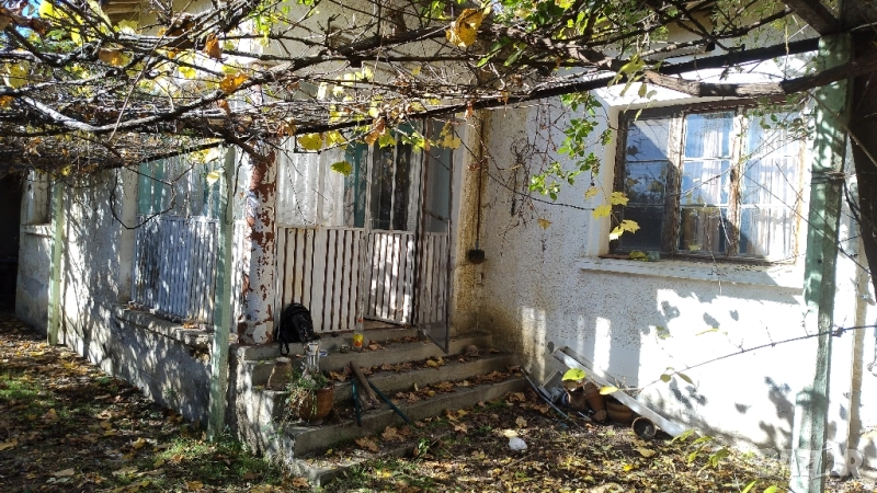 Къща в с.Дъбово, снимка 1