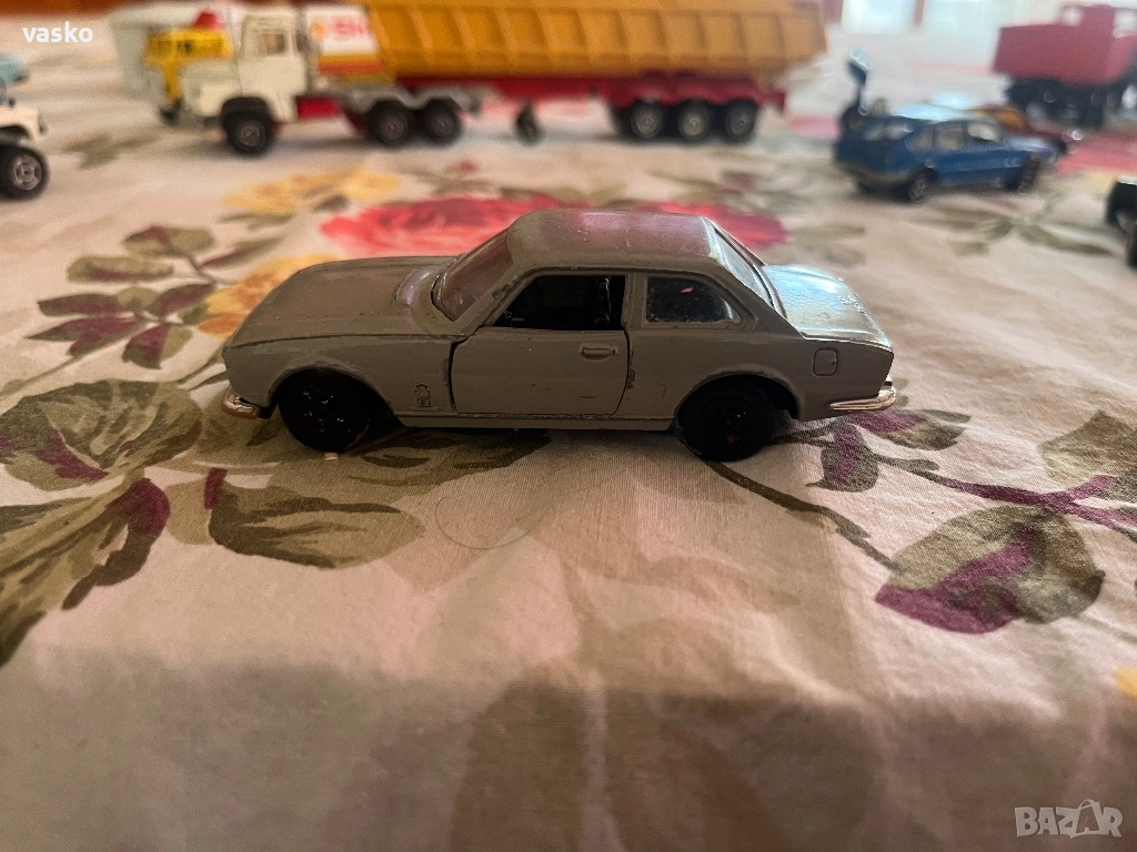 Polistil Italy 1:43 Пежо504, снимка 1