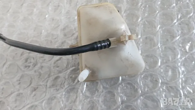 Казанче BOSCH за спирачна течност форд фокус. , снимка 5 - Части - 50420552