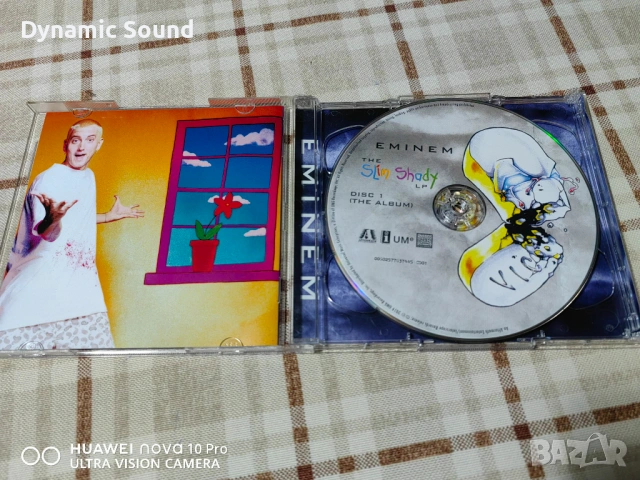 Оригинален, двоен СД на EMINEM - 10€, снимка 2 - CD дискове - 53477462