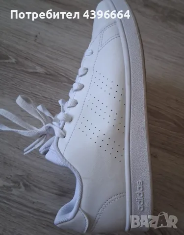 дамски бели обувки на adidas, снимка 4 - Маратонки - 55959853
