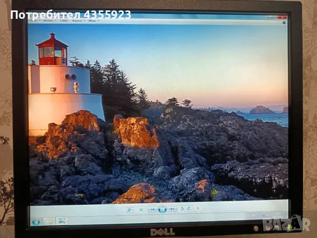 LCD монитор DELL