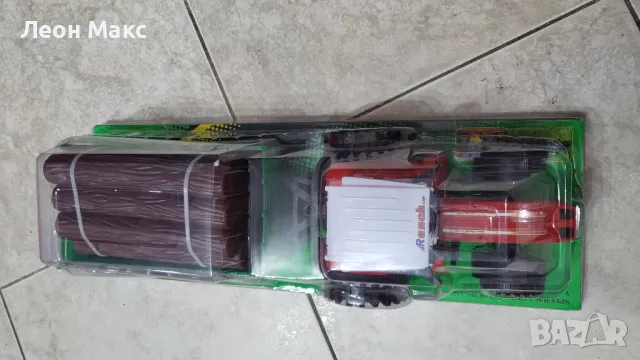 Трактор с ремарке и трупи 50см , снимка 2 - Коли, камиони, мотори, писти - 48324293