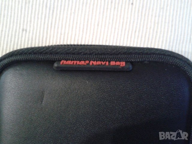 Чанта за GPS навигация HAMA 88511 4.3"и стойка за автомобил 4.3", снимка 2 - Навигация за кола - 41470720