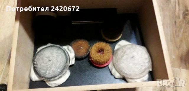 Стара "ваксаджийска" кутия, снимка 3 - Други ценни предмети - 36062023