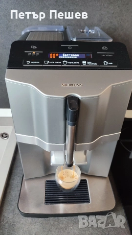 Siemens EQ.3 s300 CTES35 перфектно еспресо система за млечни напитки Сименс, снимка 8 - Кафемашини - 53042802