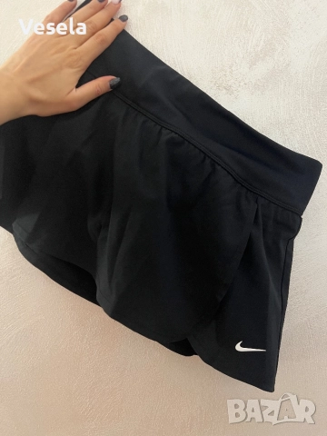 Оригинална пола за тенис Nike, снимка 5 - Спортни екипи - 52459521