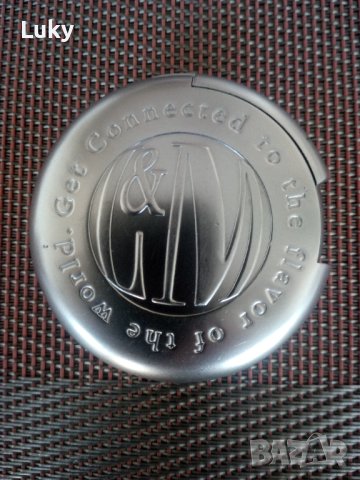 Продавам стилна и уникална,колекционерска запалка(няколко пъти пали,друг път не пали).Профилактика., снимка 1