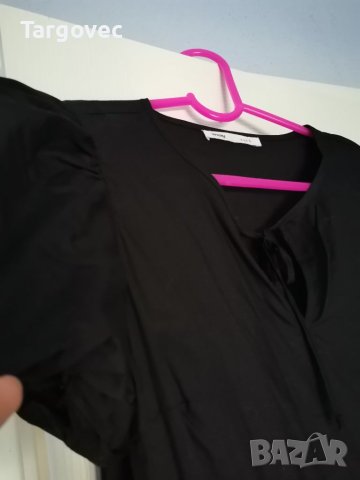 Черна нова рокля Sinsay с балон ръкави, снимка 3 - Рокли - 41923024