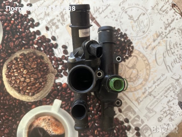 Термостат + разпределител от Ауди а3 8л, снимка 2 - Части - 41980038