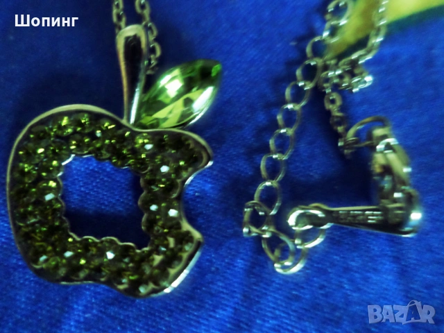 Колие Ябълка от бяло злато и Сваровски кристали, снимка 4 - Колиета, медальони, синджири - 31484452